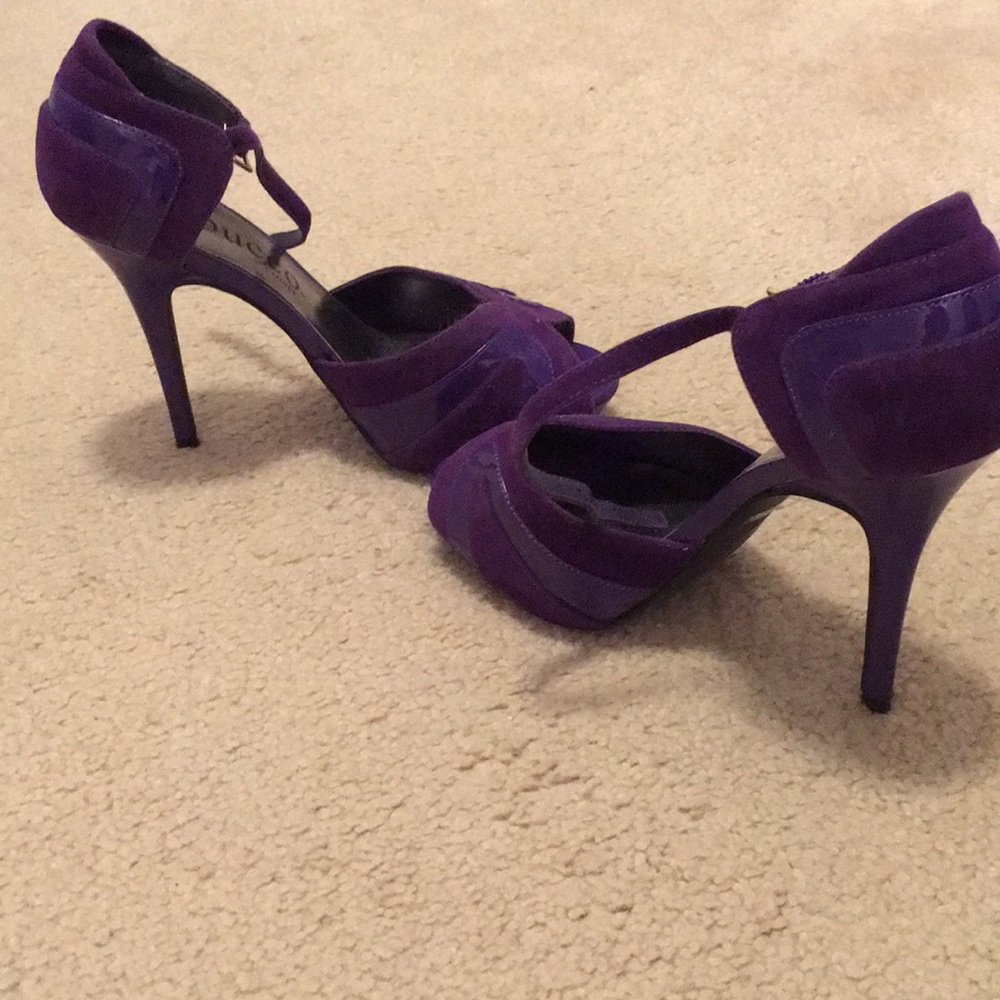 Shoes! - Picture 3 of 4